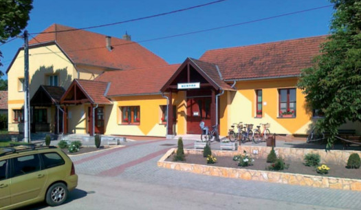 Szabadegyháza - Egészségügyi Komplexum felújítás 206